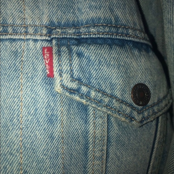 Levi’s Ex boyfriend Pink Sherpa Trucker Jacket - Picture 4 of 7